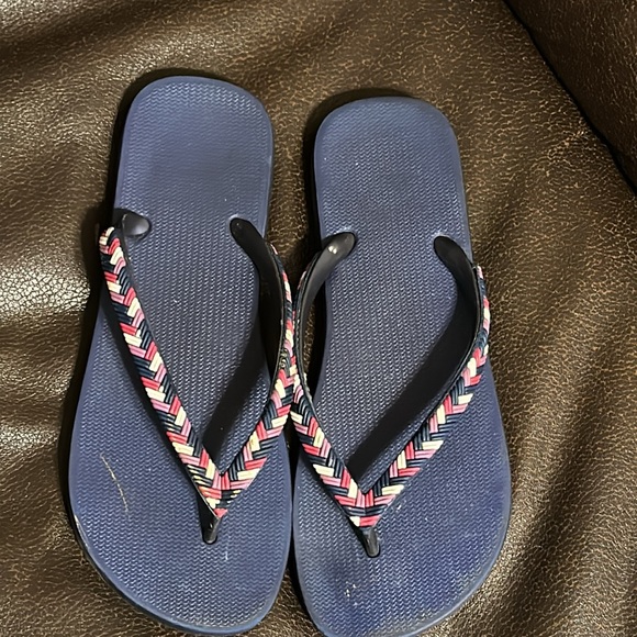 Size 8 flip flops - blue with multicolor straps - Picture 3 of 5
